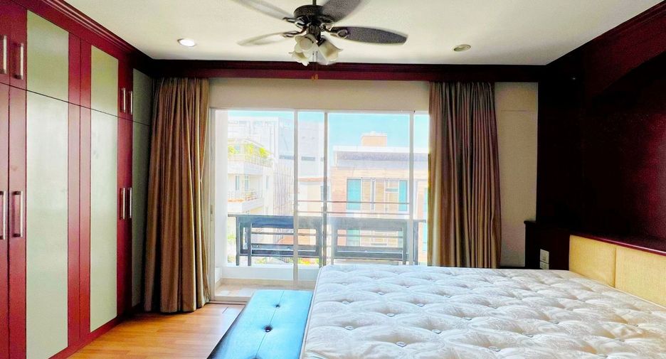 Casa adosada en venta de 5 habitaciones en Yan Nawa, Bangkok