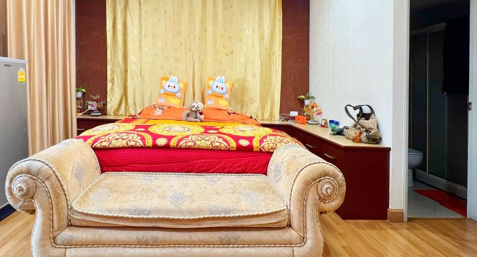 Casa adosada en venta de 5 habitaciones en Yan Nawa, Bangkok