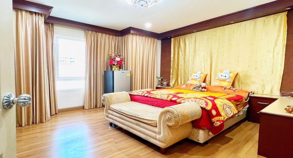 Casa adosada en venta de 5 habitaciones en Yan Nawa, Bangkok