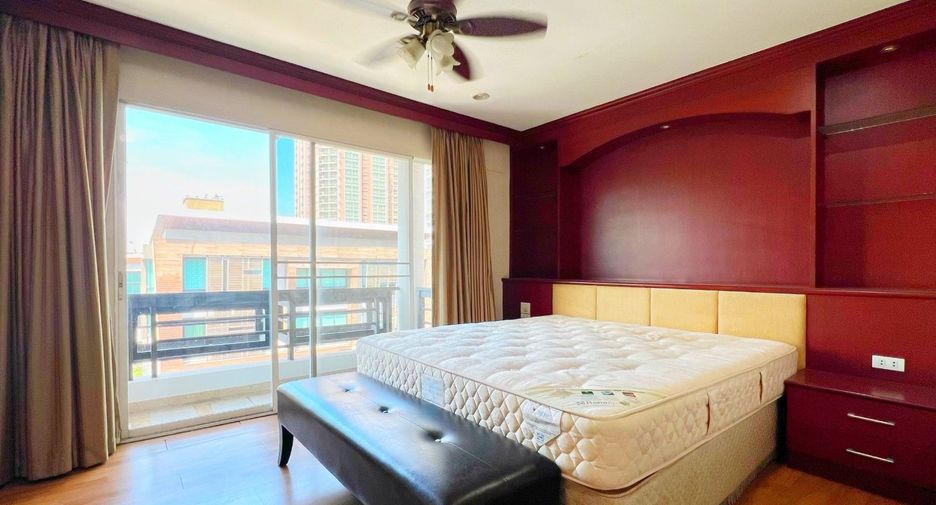 Casa adosada en venta de 5 habitaciones en Yan Nawa, Bangkok