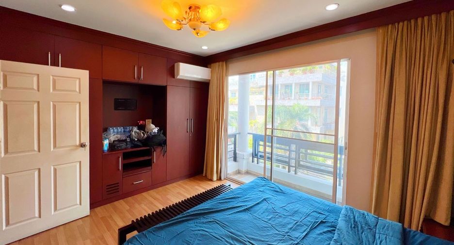 Casa adosada en venta de 5 habitaciones en Yan Nawa, Bangkok