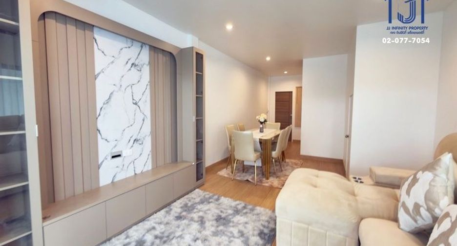 Casa adosada en venta de 3 habitaciones en Don Mueang, Bangkok
