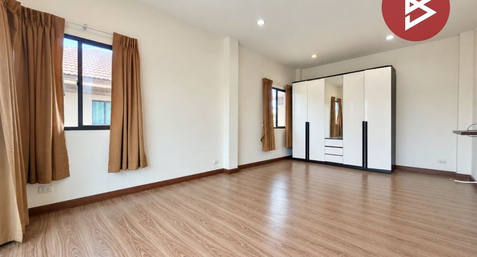 For sale 3 bedrooms house in Mueang Ratchaburi, Ratchaburi