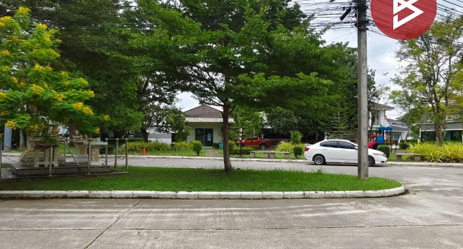 For sale 3 bedrooms house in Mueang Nakhon Si Thammarat, Nakhon Si Thammarat
