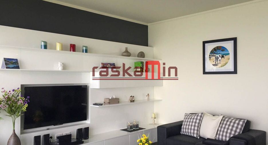 For rent 2 bedrooms condo in Bang Lamung, Chonburi