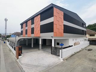 出租 4 卧室 仓库 在 Mueang Samut Prakan, Samut Prakan