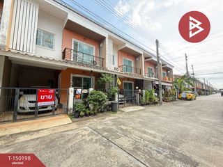 Casa adosada en venta de 4 habitaciones en Mueang Samut Sakhon, Samut Sakhon