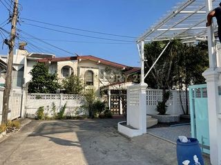 For rent 4 ベッドルーム house in Phaya Thai, Bangkok