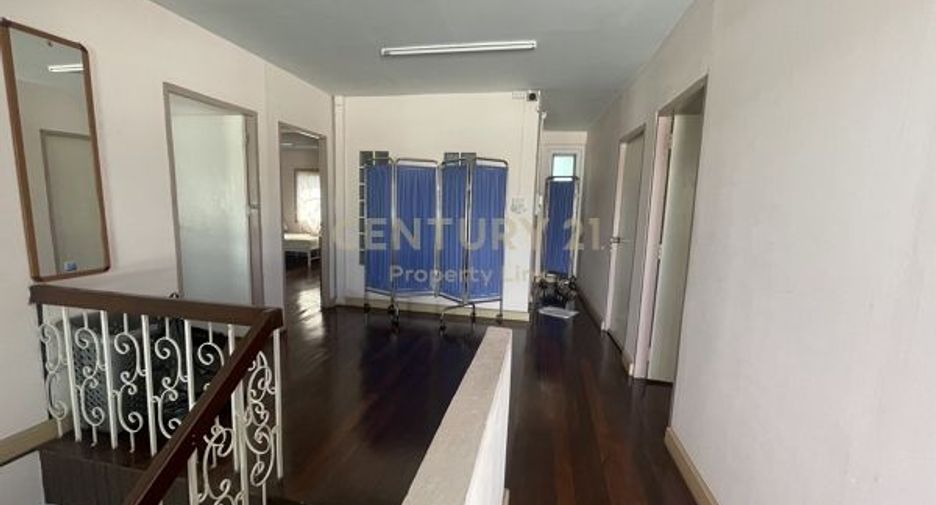 For rent 4 ベッドルーム house in Phaya Thai, Bangkok