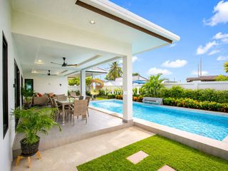 À vendre 3 chambres villa à Hua Hin, Prachuap Khiri Khan