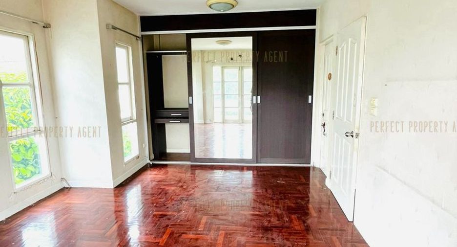 For sale 3 bedrooms house in Bang Bua Thong, Nonthaburi