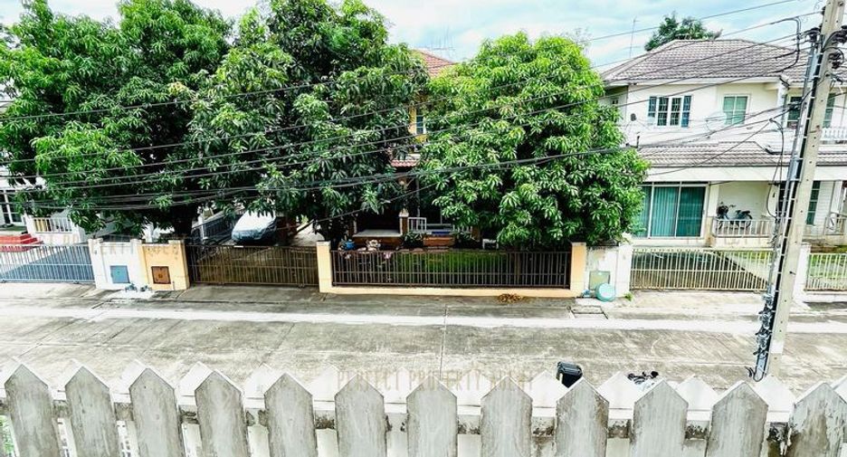 For sale 3 bedrooms house in Bang Bua Thong, Nonthaburi