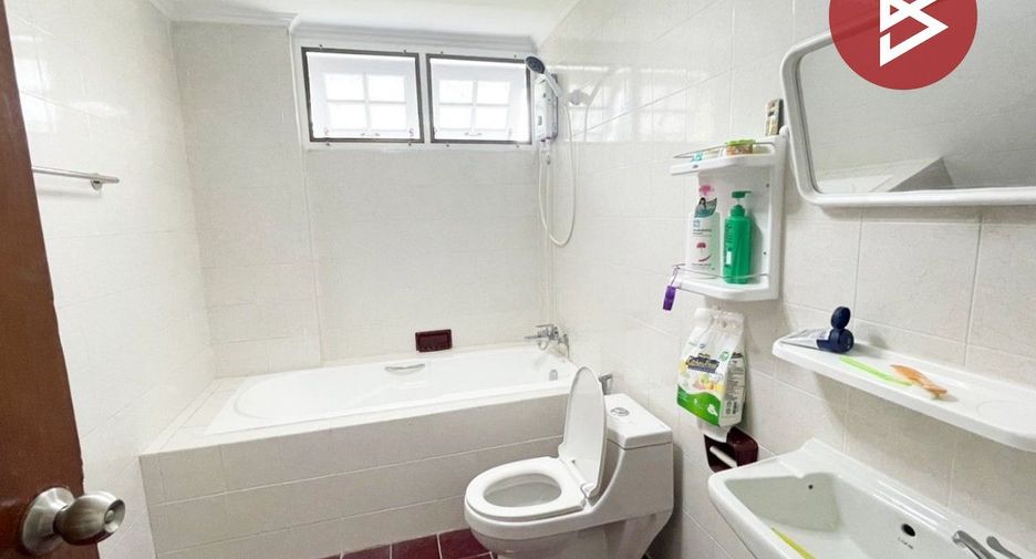 À vendre 4 chambres maison à Nakhon Chai Si, Nakhon Pathom