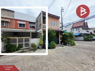 Casa adosada en venta de 3 habitaciones en Bangkok Noi, Bangkok
