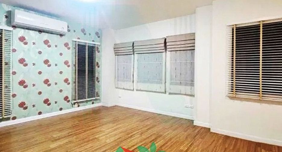 出租 和 出售 6 卧室 独立屋 在 Sai Mai, 曼谷