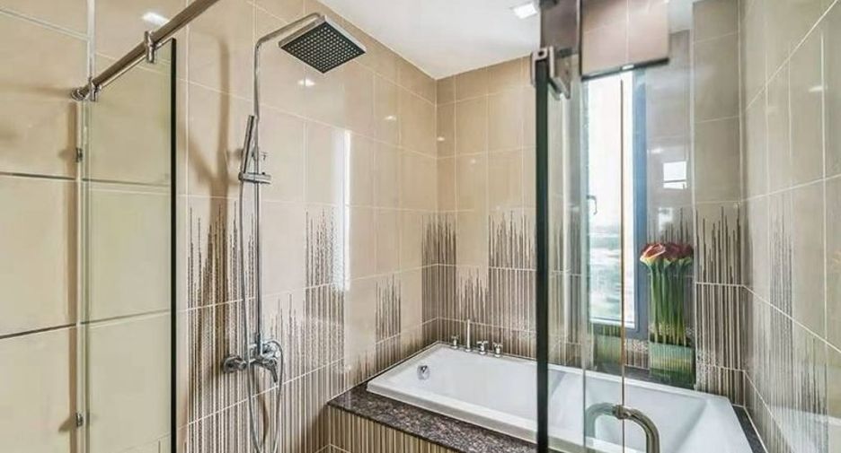 À louer 2 chambres condo 