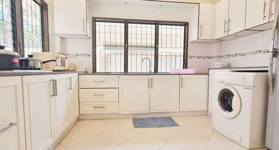 Villa en alquiler de 3 habitaciones en Jomtien, Pattaya