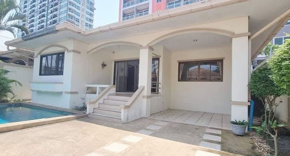 Villa en alquiler de 3 habitaciones en Jomtien, Pattaya