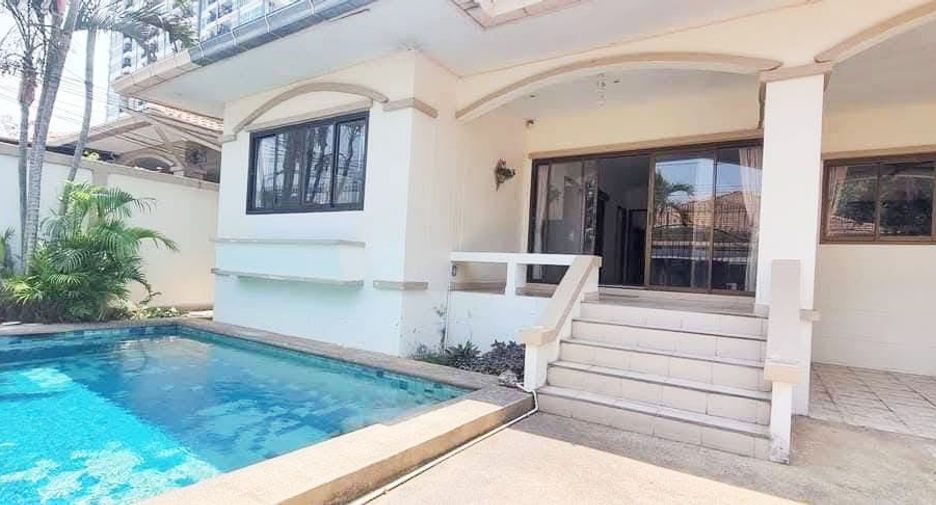 Villa en alquiler de 3 habitaciones en Jomtien, Pattaya