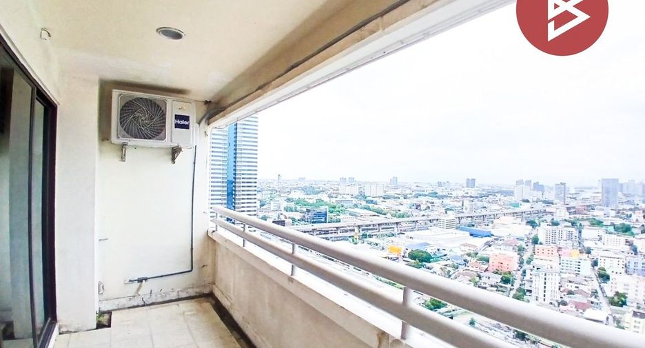 For sale 4 bedrooms condo in Bang Na, Bangkok