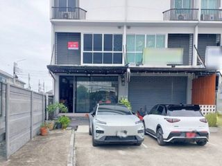 For sale 2 ベッドルーム retail Space in Mueang Samut Prakan, Samut Prakan