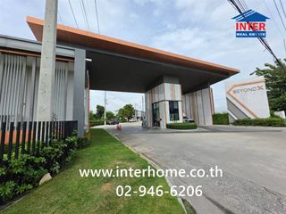 Casa adosada en venta de 3 habitaciones en Lat Lum Kaeo, Pathum Thani