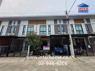 Casa adosada en venta de 3 habitaciones en Lat Lum Kaeo, Pathum Thani