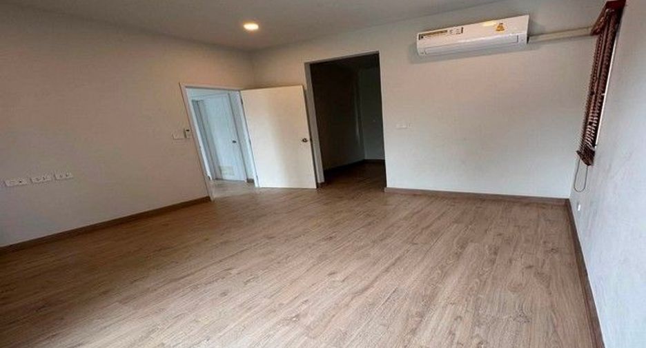 À vendre 3 chambres maison à Bang Bo, Samut Prakan