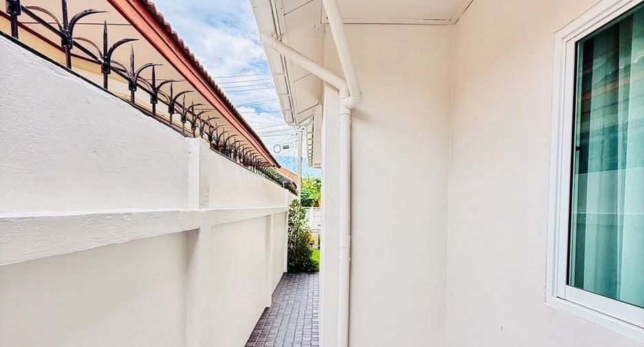 For sale 3 bedrooms house in Bang Lamung, Chonburi