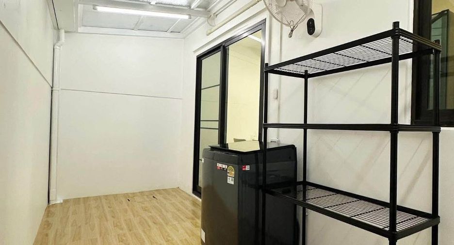 For rent 3 ベッドルーム townhouse in Mueang Chiang Mai, Chiang Mai