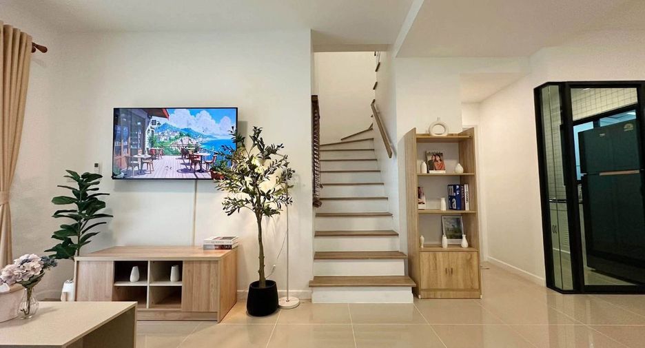 For rent 3 ベッドルーム townhouse in Mueang Chiang Mai, Chiang Mai