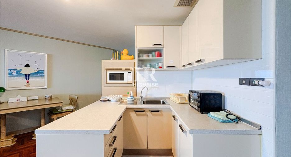 For sale 2 ベッドルーム condo in Bang Lamung, Chonburi