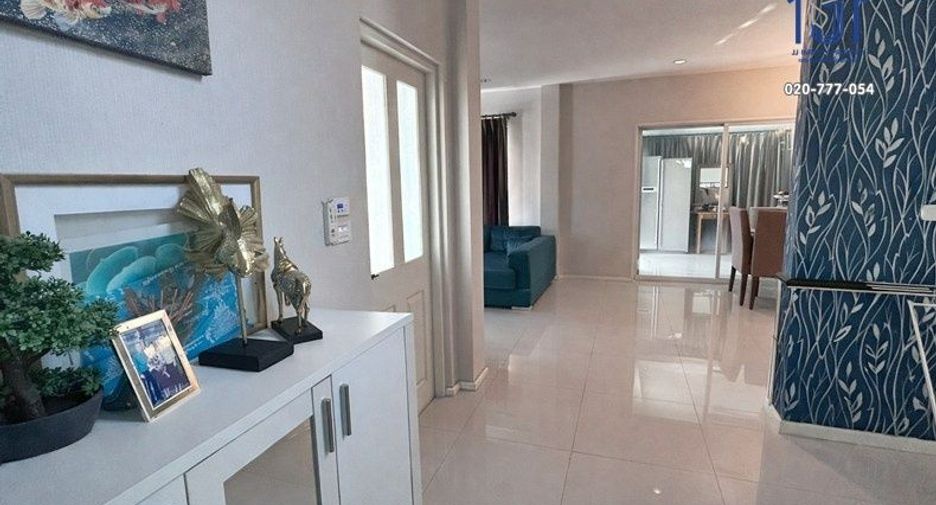 À vendre 3 chambres maison à Pak Kret, Nonthaburi