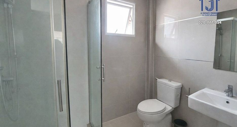 À vendre 3 chambres maison à Pak Kret, Nonthaburi