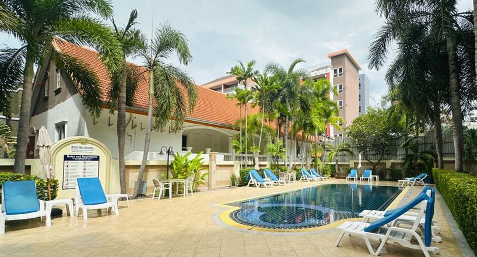 For sale 2 ベッドルーム condo in Bang Lamung, Chonburi