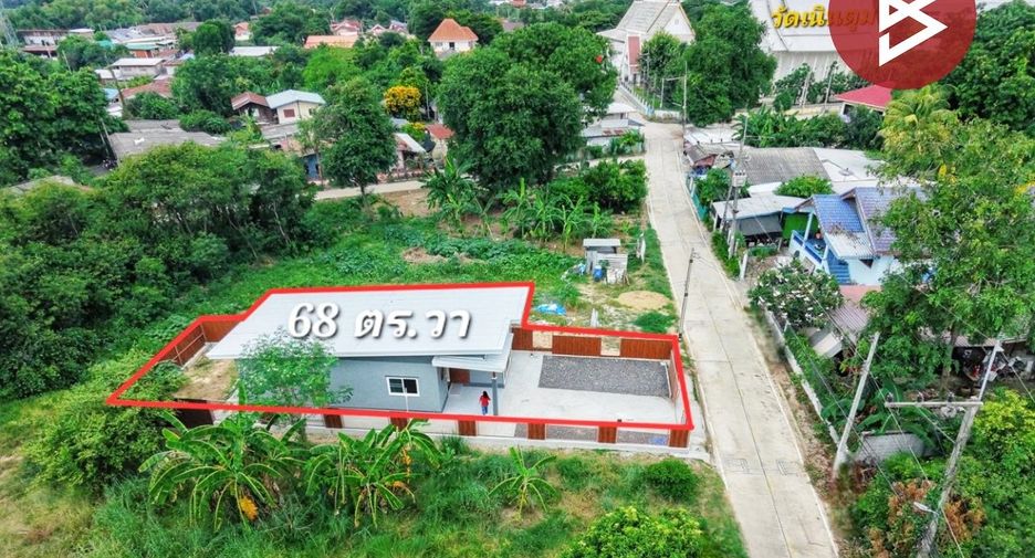 For sale 3 bedrooms house in Mueang Uthai Thani, Uthai Thani
