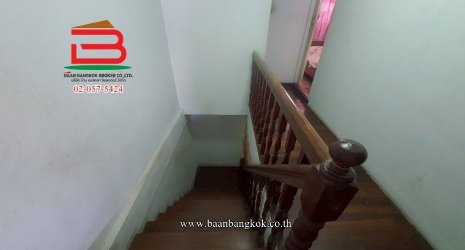 Casa adosada en venta de 3 habitaciones en Bang Sue, Bangkok