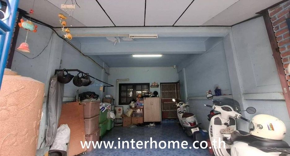 For sale 2 bedrooms townhouse in Lam Luk Ka, Pathum Thani