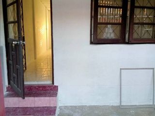Продажа 1 кровать таунхаус в Mueang Chon Buri, Чонбури