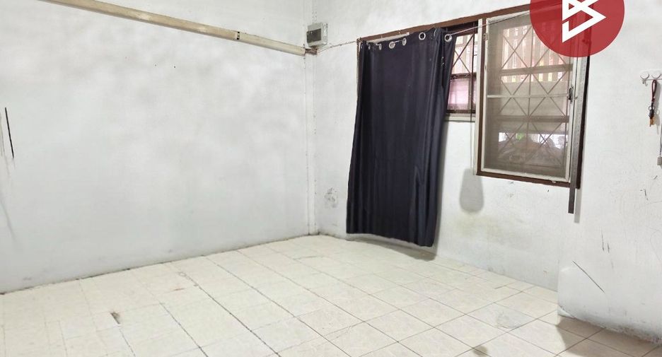 Продажа 1 кровать таунхаус в Mueang Chon Buri, Чонбури