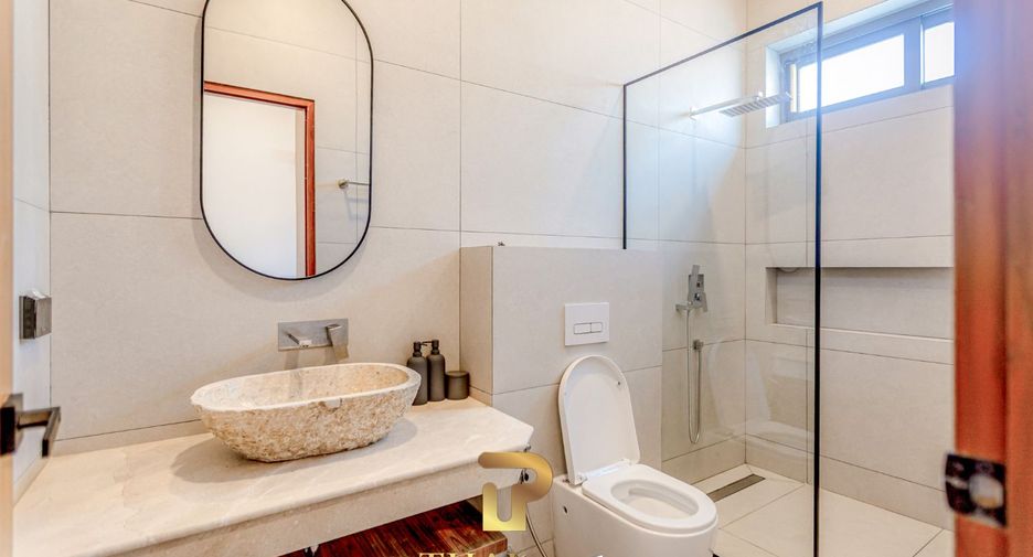 For sale 4 bedrooms villa in Bang Lamung, Chonburi