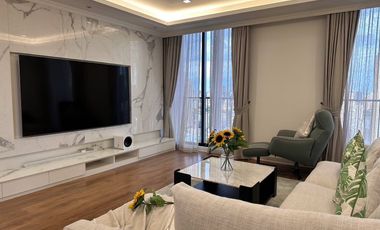 For sale 3 bedrooms condo in Watthana, Bangkok