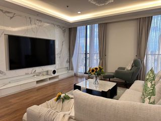 For sale 3 bedrooms condo in Watthana, Bangkok
