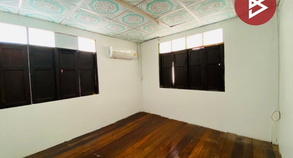 Casa en venta de 3 habitaciones en Phra Pradaeng, Samut Prakan