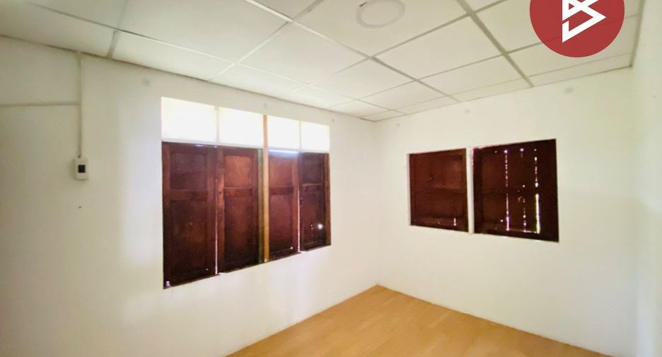Casa en venta de 3 habitaciones en Phra Pradaeng, Samut Prakan
