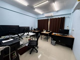 For sale 4 bedrooms retail Space in Chom Thong, Bangkok