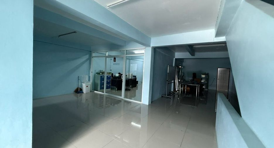 For sale 4 bedrooms retail Space in Chom Thong, Bangkok