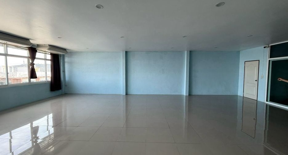 For sale 4 bedrooms retail Space in Chom Thong, Bangkok