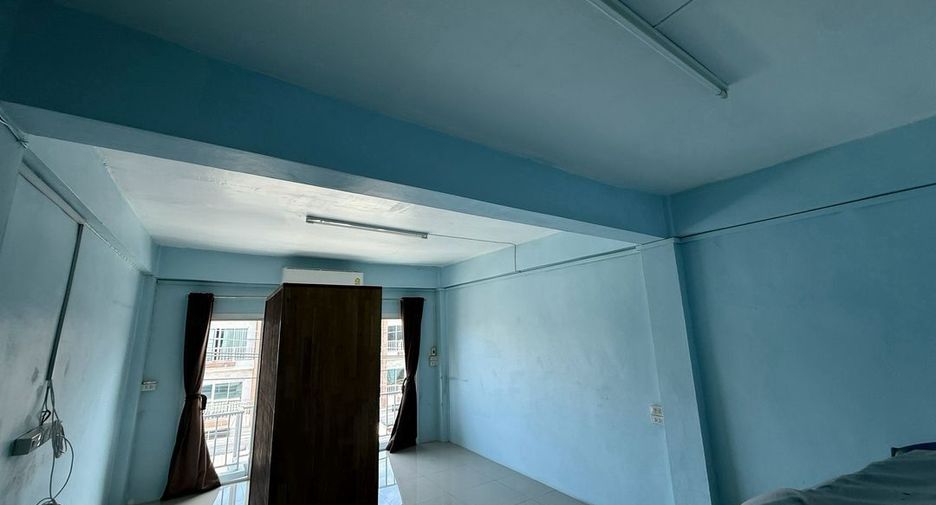 For sale 4 bedrooms retail Space in Chom Thong, Bangkok