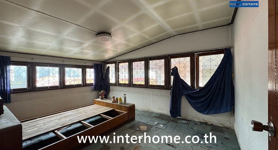 Casa en venta de 7 habitaciones en Khan Na Yao, Bangkok